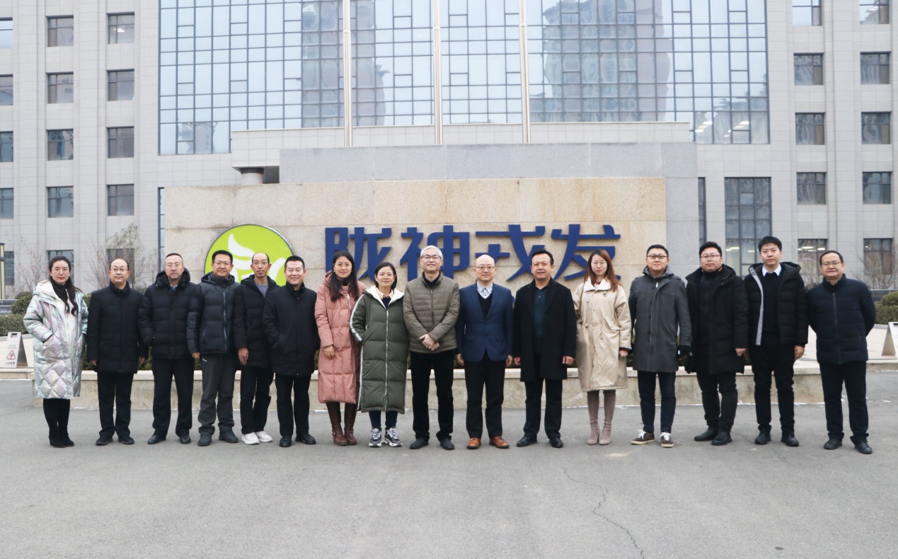 复星医药产业公司副总裁袁宁一行莅临陇神戎发考察调研