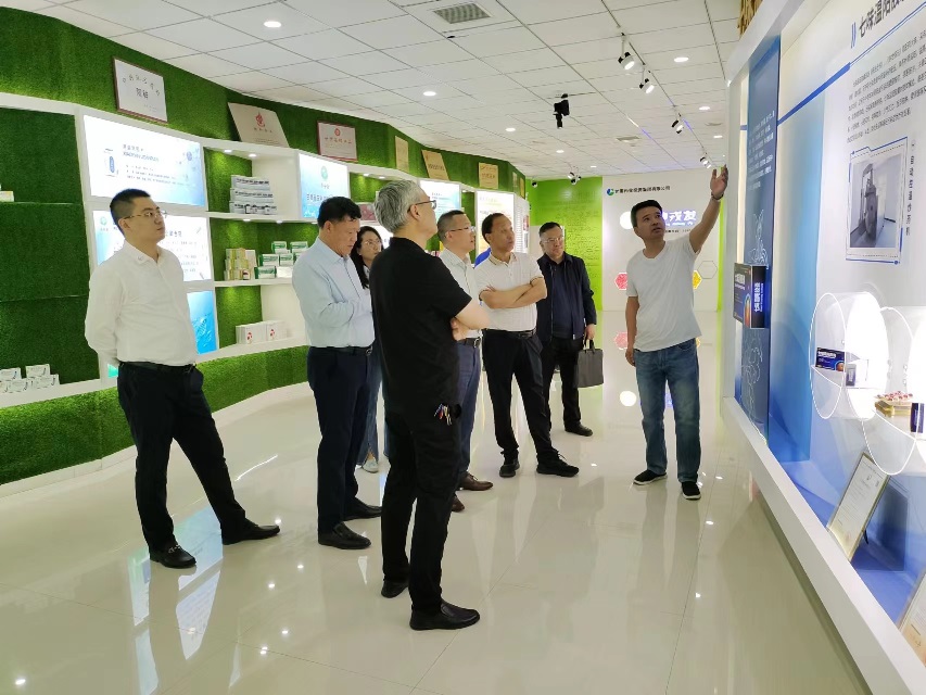 【“三抓三促”进行时】扬子江药业集团一行深入甘肃药业集团陇神戎发考察交流