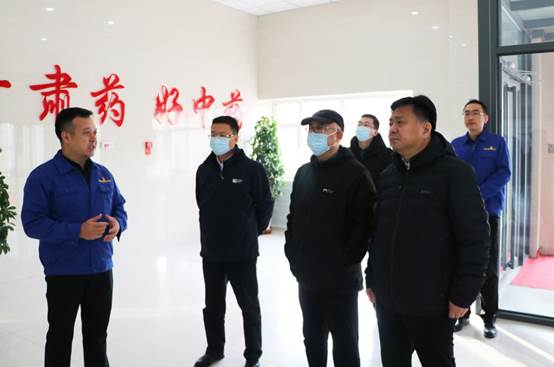 说明: 说明: C:UsersAdministratorDesktop技术中心新闻稿甘肃省科技厅副厅长李兴华李兴华副厅长调研20211215微信图片_20211215132012.jpg