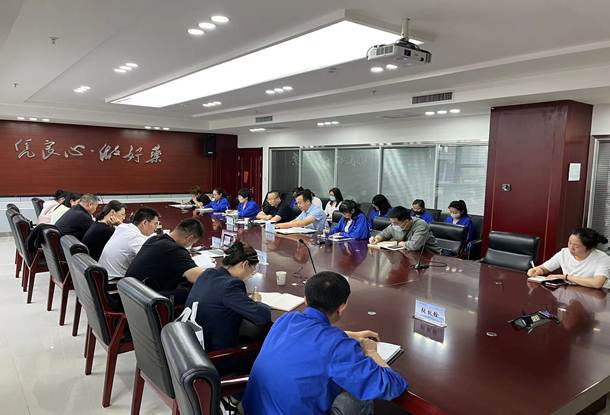 甘肃药业集团财务总监王丽华一行莅临陇神戎发进行财务调研及财务交叉检查